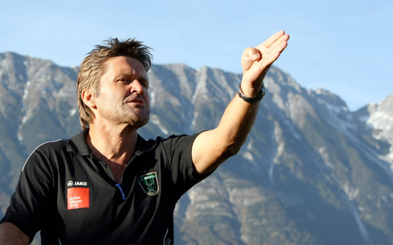 Wacker II-Coach Werner Löberbauer will eine überzeugende Leistung gegen die Violetten aus Salzburg sehen