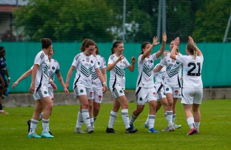 FCW-Damen II: Erster Dreier