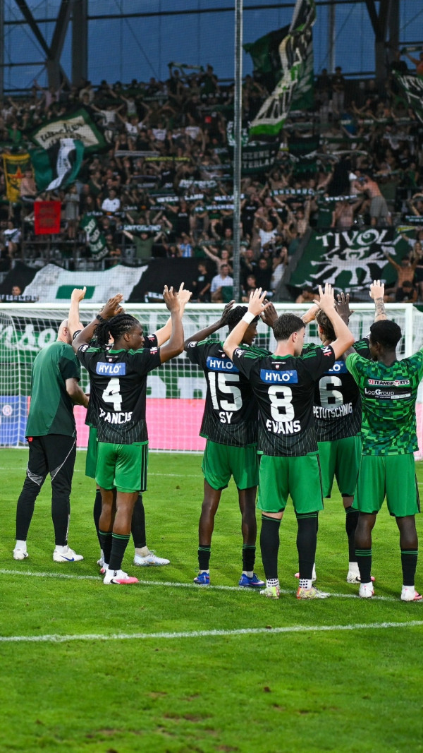 Was für ein Support! 🖤💚

Mit euch im Rücken zurück im Profifußball. Danke für eure unglaubliche Unterstützung! 

#fcw1913